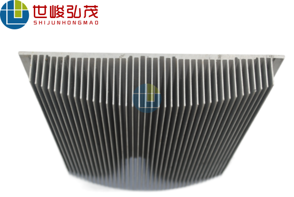 鋁型材散熱器廠家能夠定制化加工生產(chǎn)嗎？