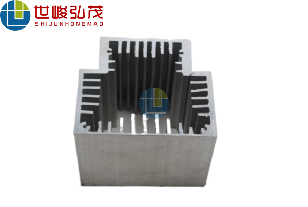 電子散熱器鋁型材的外觀(guān)與性能